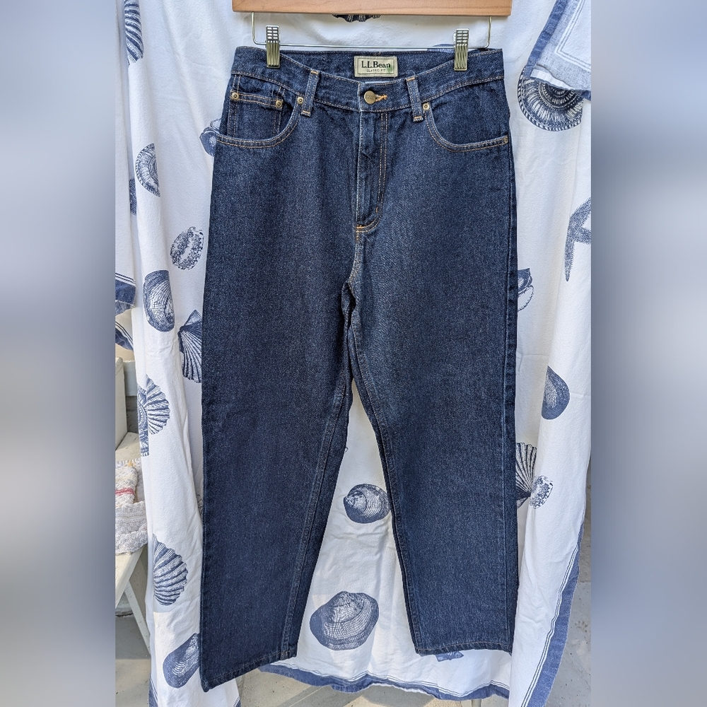 LL Bean Vintage Jeans Size 8 100% Cotton Dark wash Mom Jean